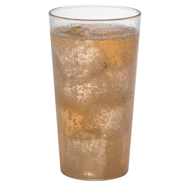 Cambro 1600CW152 Camwear 17 Oz. Clear Polycarbonate Tumbler - 48/Case 2 Cambro 1600CW152 Camwear 17 Oz. Clear Polycarbonate Tumbler - 48/Case - Image 2